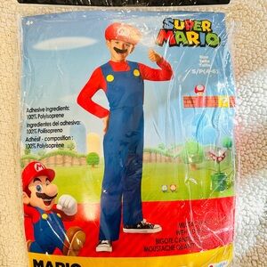Super Mario Costume - size 5-6
